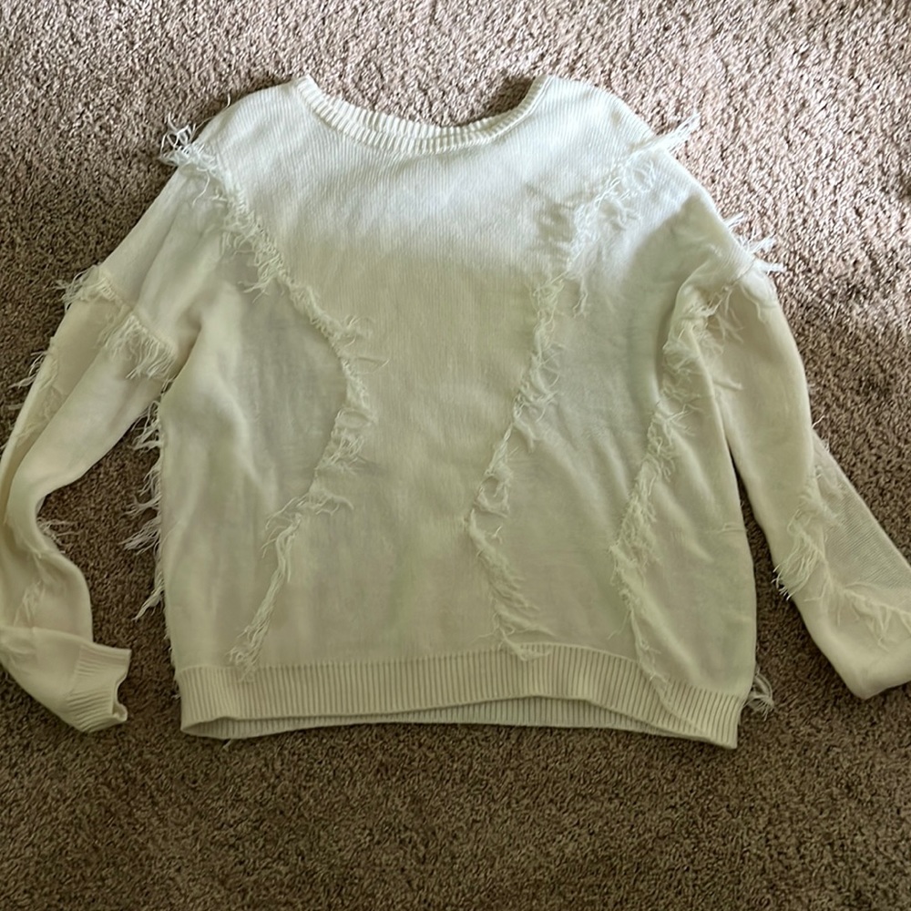 Line and Dot White fringed sweater